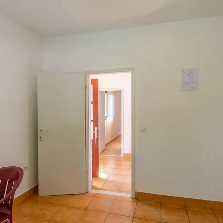 Seafront Olivera-one Bedroom With Balcony And Sea View Ante