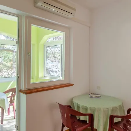 Seafront Olivera-one Bedroom With Balcony And Sea View Ante * Vela Luka